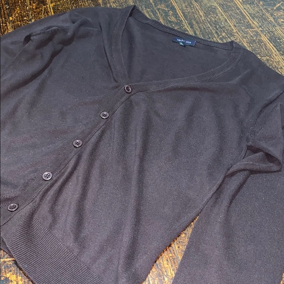 V-neck Cardigqn - Picture 3 of 7